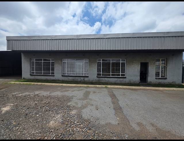 3,300M² WAREHOUSE TO LET IN ALRODE